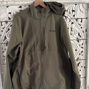 Columbia Men's Olive Jacket